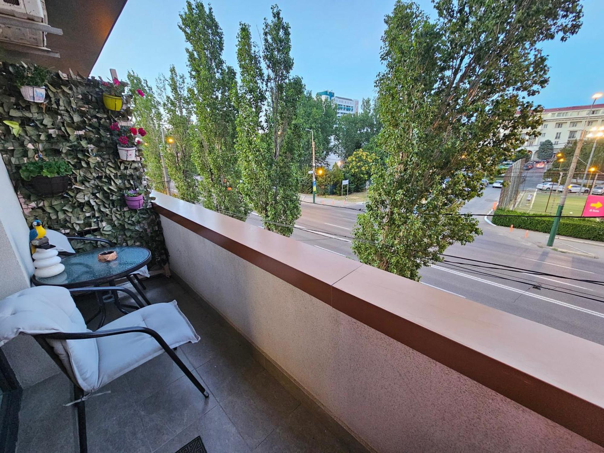 Andrew'S Apartment Central Mamaia Exterior foto