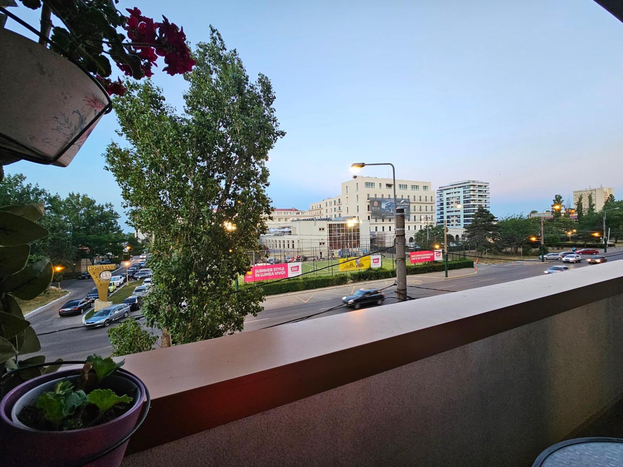 Andrew'S Apartment Central Mamaia Exterior foto