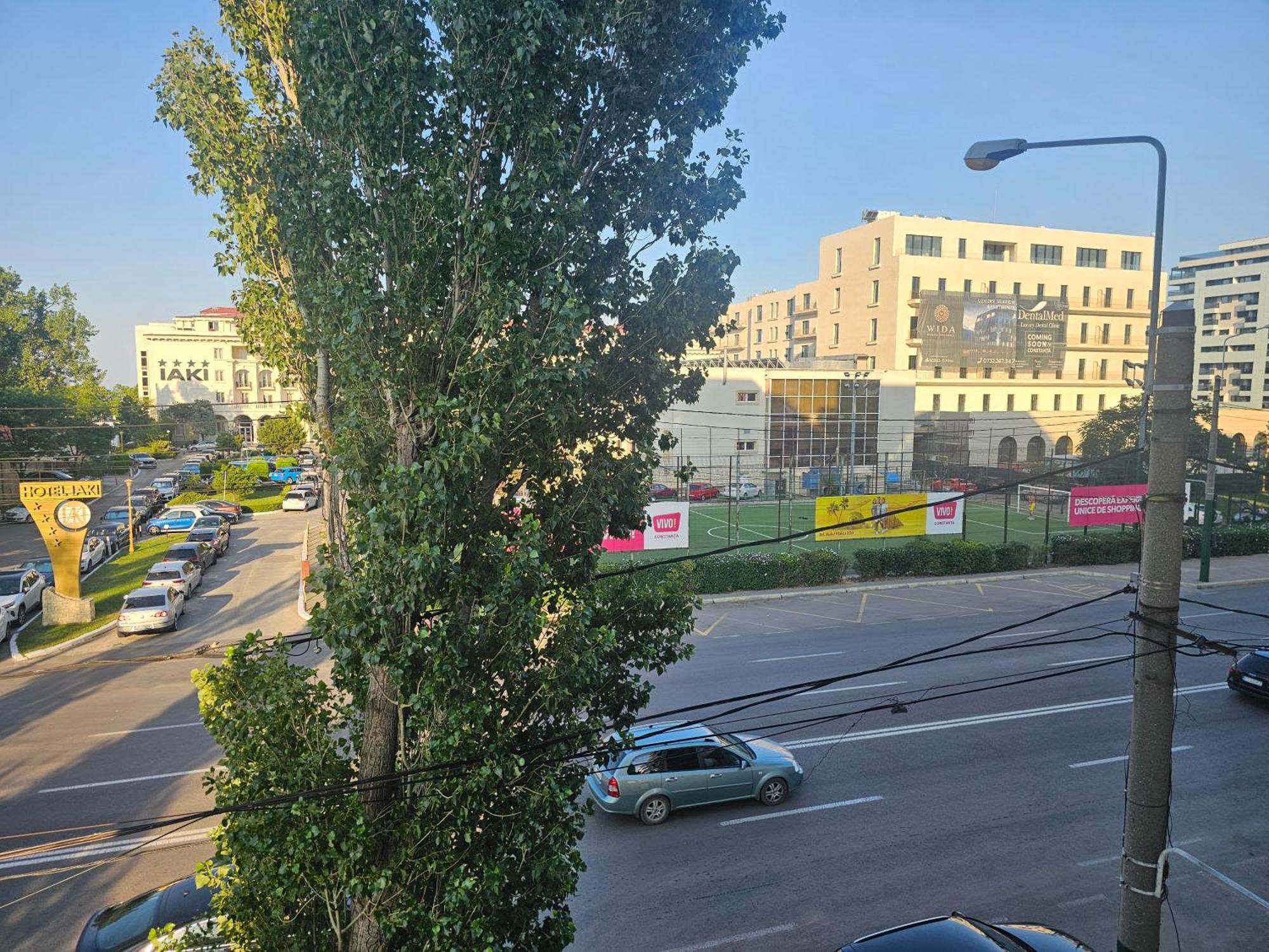 Andrew'S Apartment Central Mamaia Exterior foto